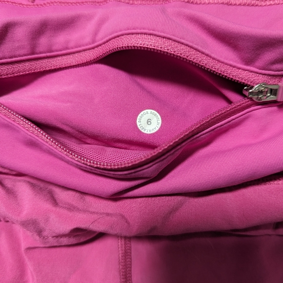 Lululemon Speed Up High-Rise Short 2.5" size 6 - Picture 4 of 6